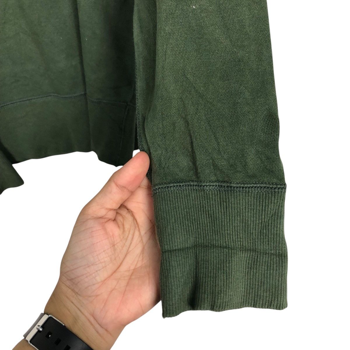 Japanese Brand Vintage Sweatshirt Rich Green Uniqlo X Jean-Michel Basquiat Size US M / EU 48-50 / 2 - 12 Thumbnail