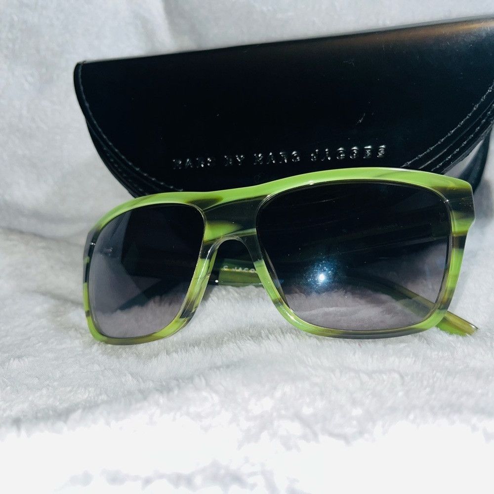 Marc by Marc Jacobs Marc by Marc Jacob’s Sunglasses Size ONE SIZE - 5 Thumbnail