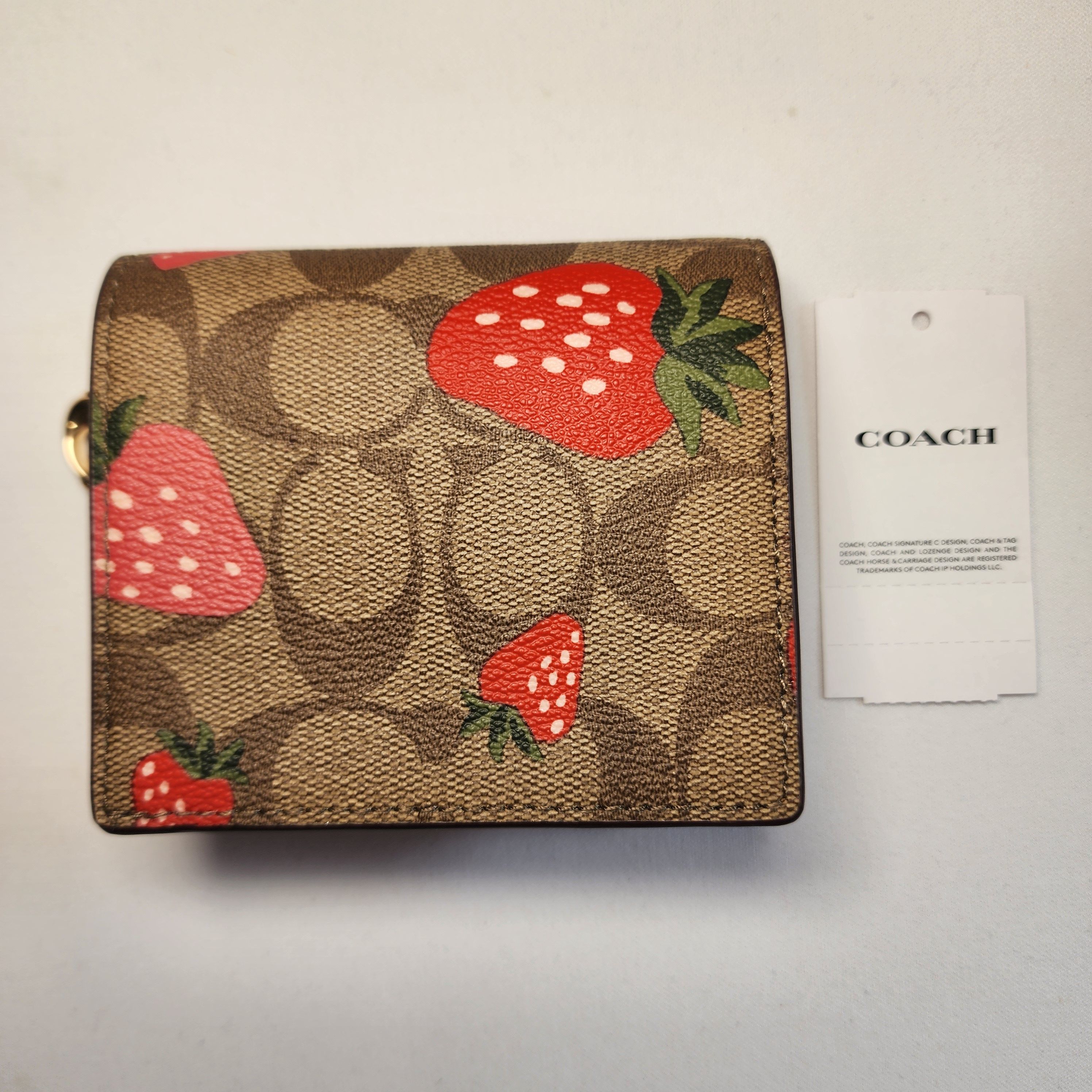 BNWT Coach Snap Wallet In Signature Canvas With store Wild Strawberry Print