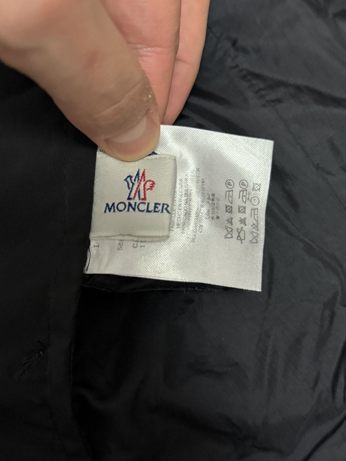 Moncler Archive Moncler Caledonie Giubbotto Jacket Size S / US 4 / IT 40 - 23 Thumbnail