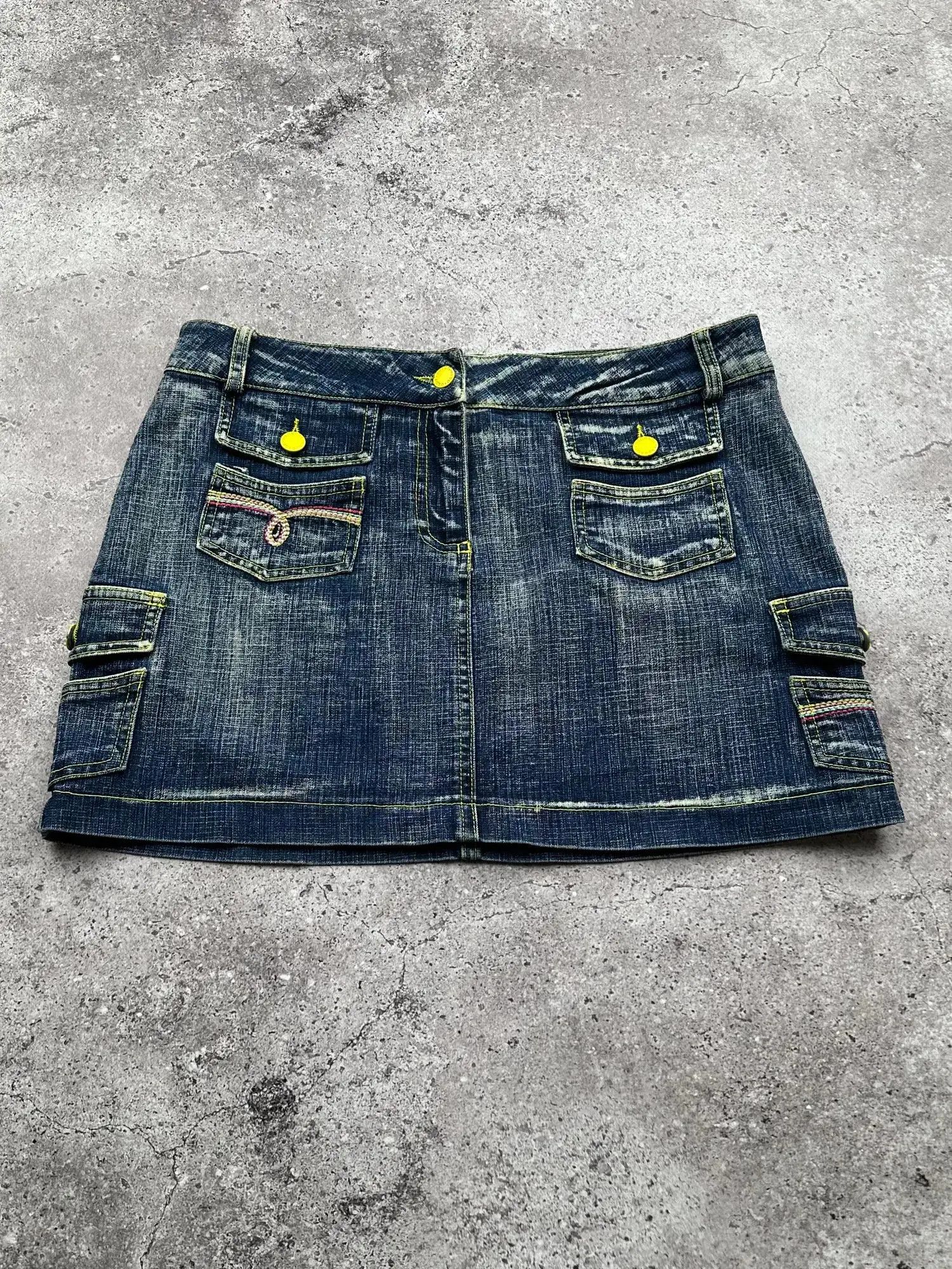 Japanese Brand Vintage Faded Cargo Mini Skirt C370(V641)(E8) Size 28" / US 6 / IT 42 - 1 Thumbnail