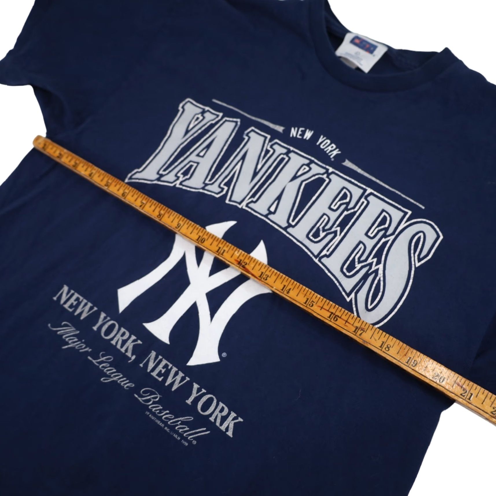 MLB VINTAGE MLB New York Yankees Mens Large Graphic T Shirt Blue Size US L / EU 52-54 / 3 - 7 Thumbnail