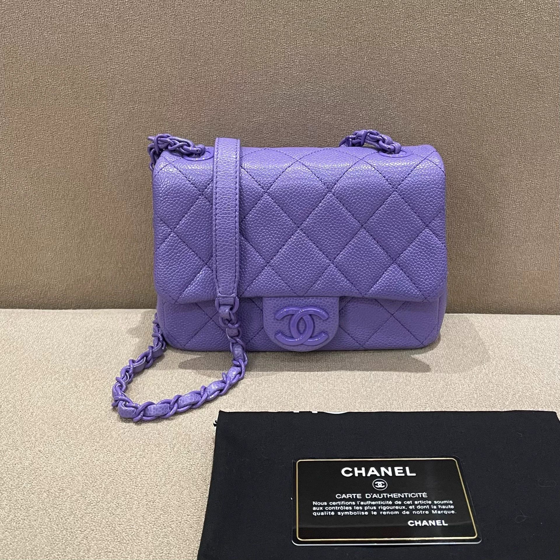 Chanel Pre-loved Bag Very good condition Size ONE SIZE - 1 Thumbnail