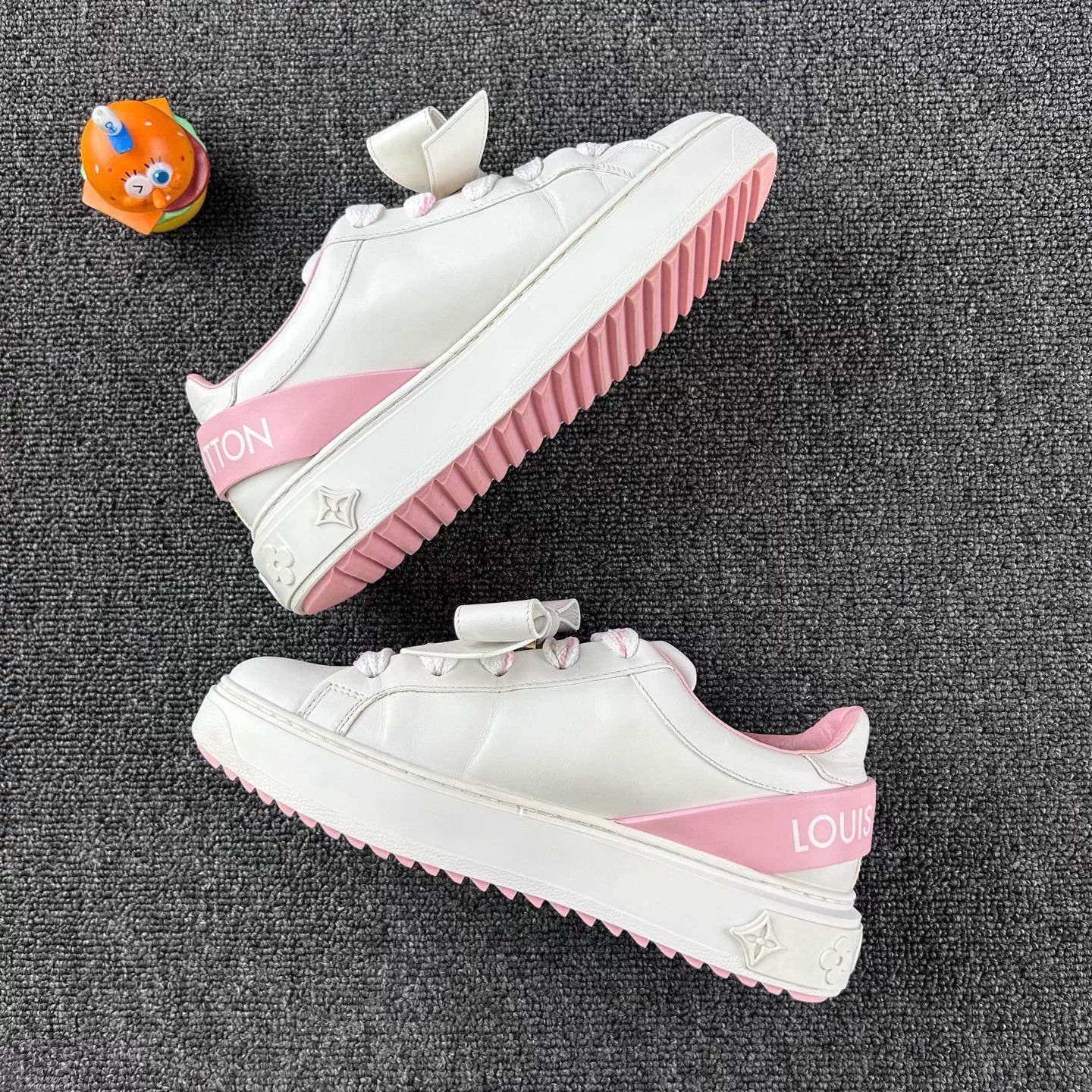Louis Vuitton LV Pink & White Colorblock Bow Trainer Women's 36 Size US 5 / IT 35 - 3 Thumbnail