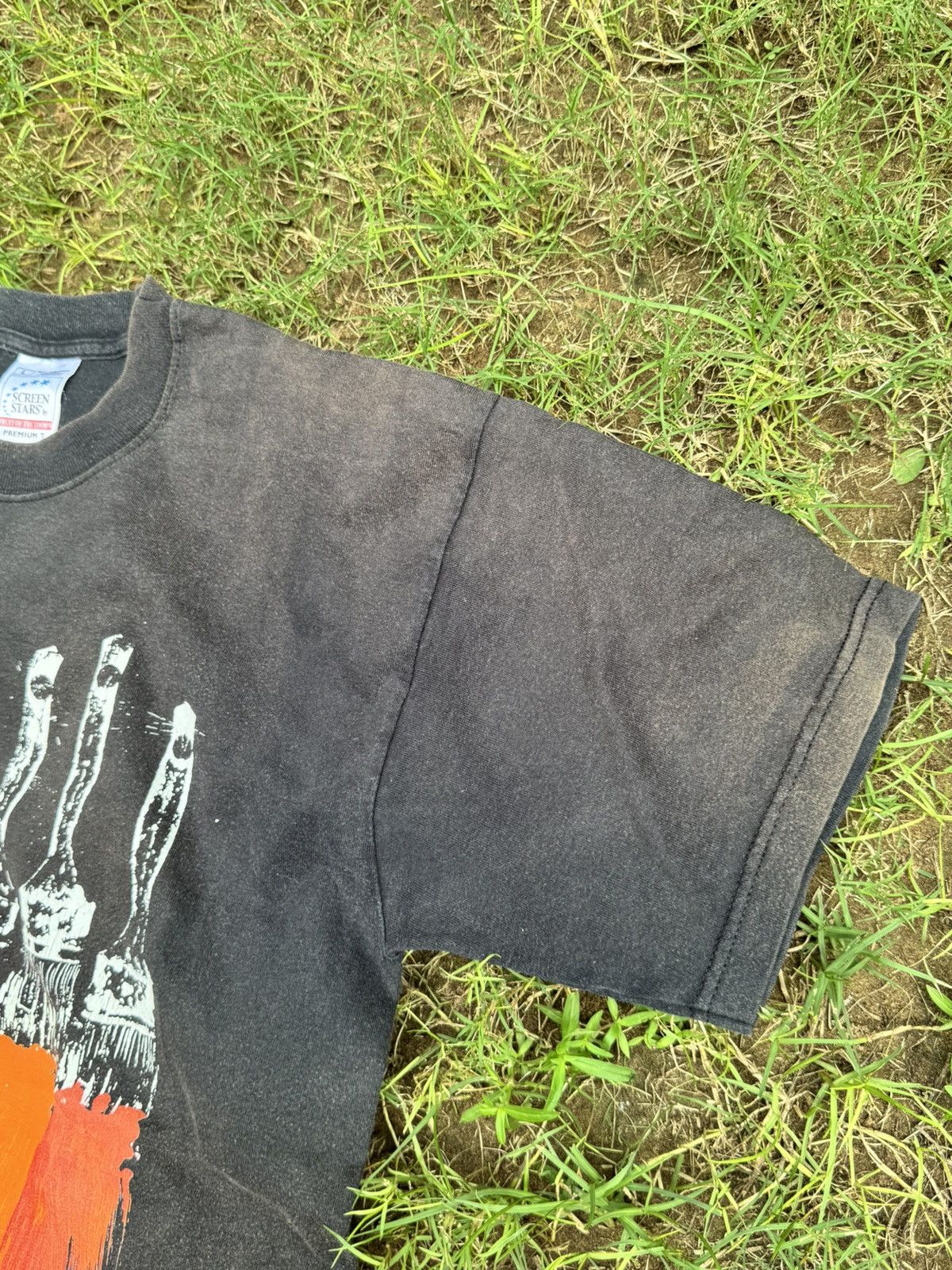 Vintage Vintage art 1994 by arman et flammarion 4 t-shirt Size US L / EU 52-54 / 3 - 6 Thumbnail