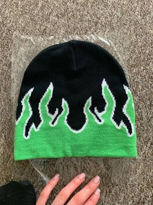 VIBE Knitting Green Flame Beanie Hat Size ONE SIZE - 8 Thumbnail