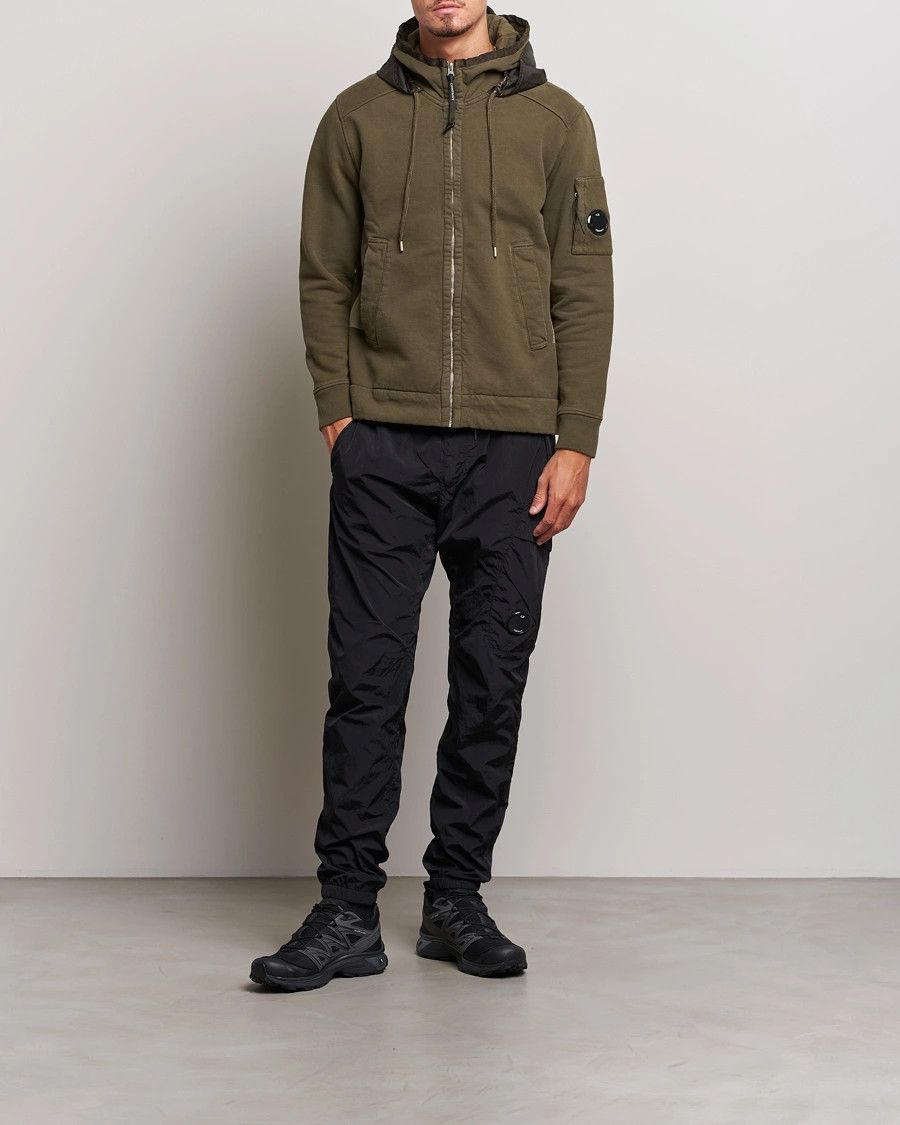 C.P. Company o1y1224 Logo Hoodie in Military Green Size US L / EU 52-54 / 3 - 2 Thumbnail