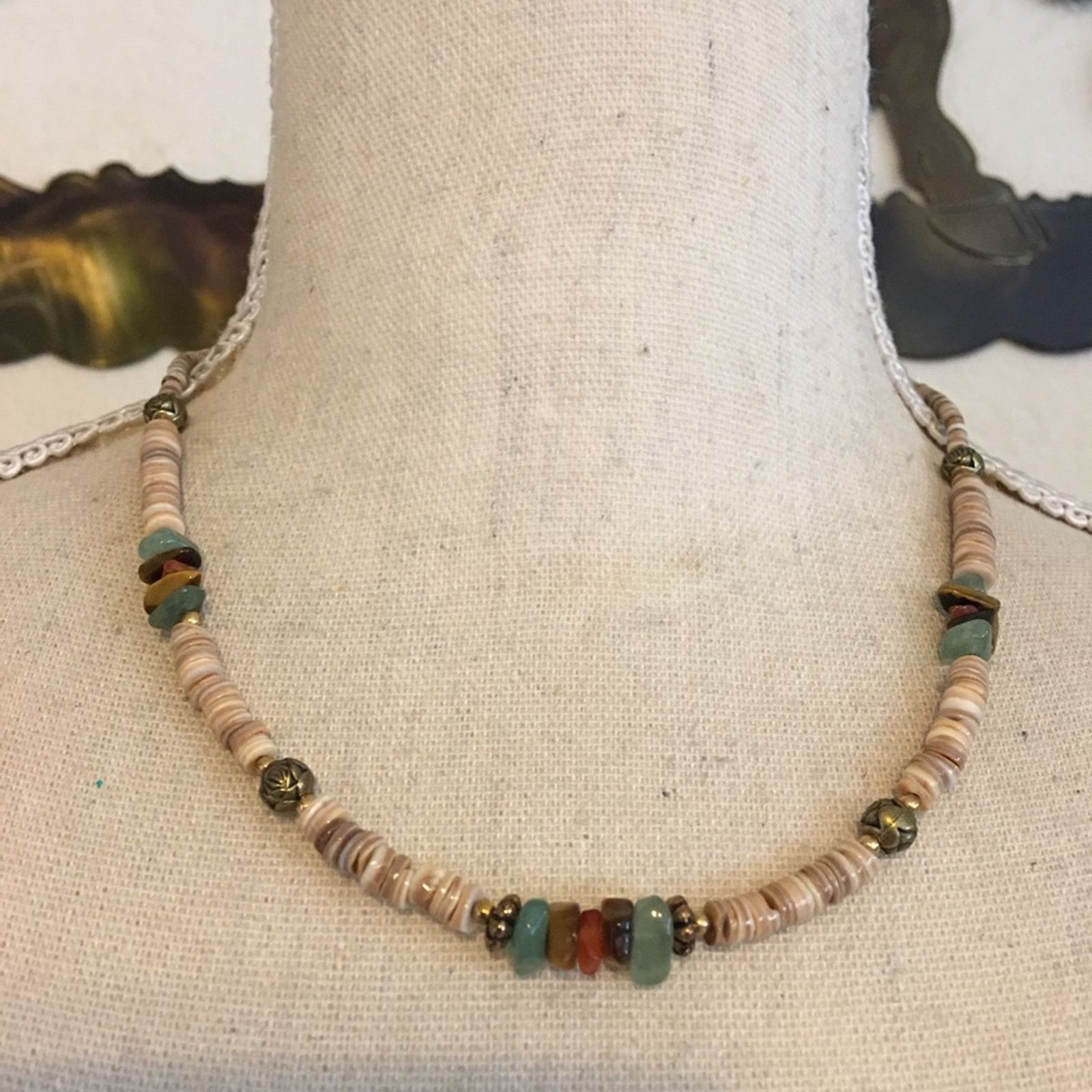 Vintage Vintage agate with gold tone rose accents necklace Size ONE SIZE - 1 Thumbnail