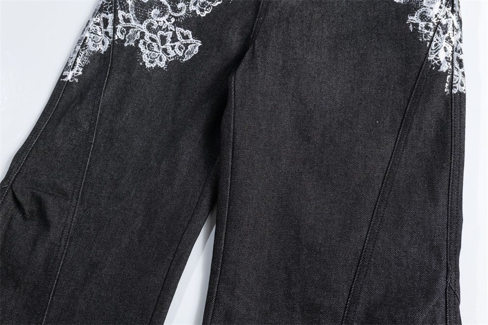 Jean Men's hippie style loose-fitting plant print flared jeans Size US 32 / EU 48 - 4 Thumbnail