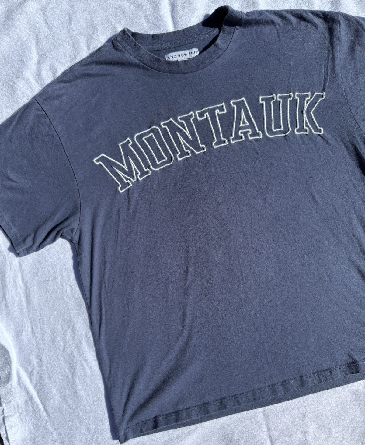Designer × Vintage Montauk college font stitch embroider tee Size US M / EU 48-50 / 2 - 1 Thumbnail