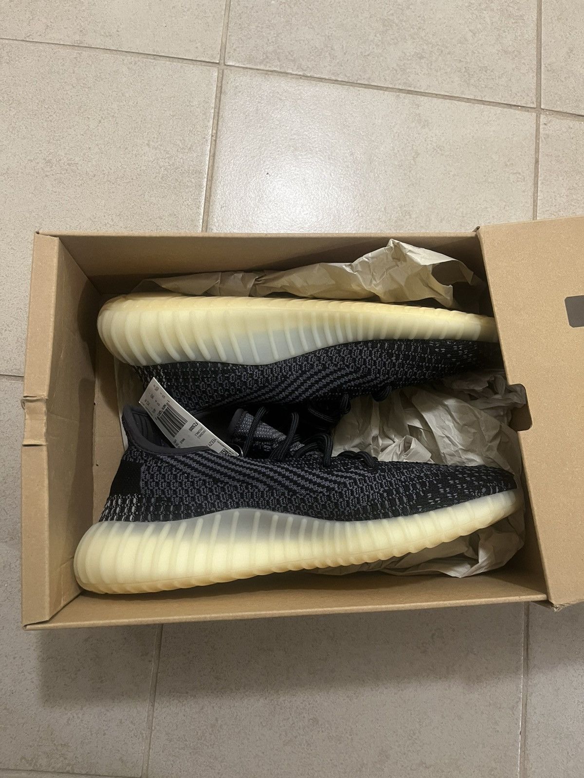 Adidas × Kanye West Adidas Yeezy Boost 350 V2 “Carbon” Sz 10.5us Size US 10.5 / EU 43-44 - 6 Thumbnail