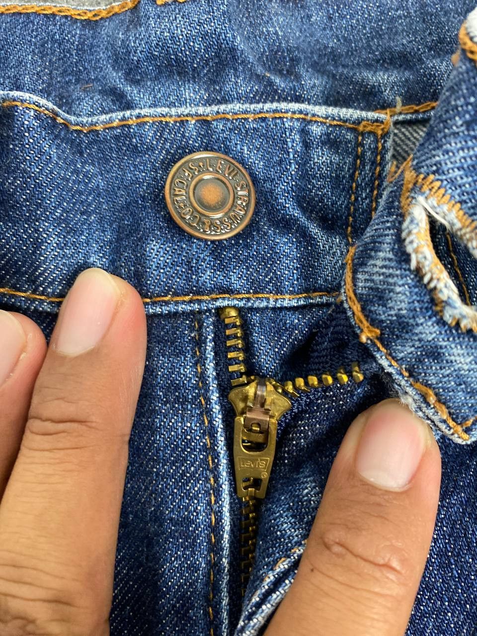 Levi's vintage levis 519 highwaist denim nice design Size US 28 / EU 44 - 10 Thumbnail