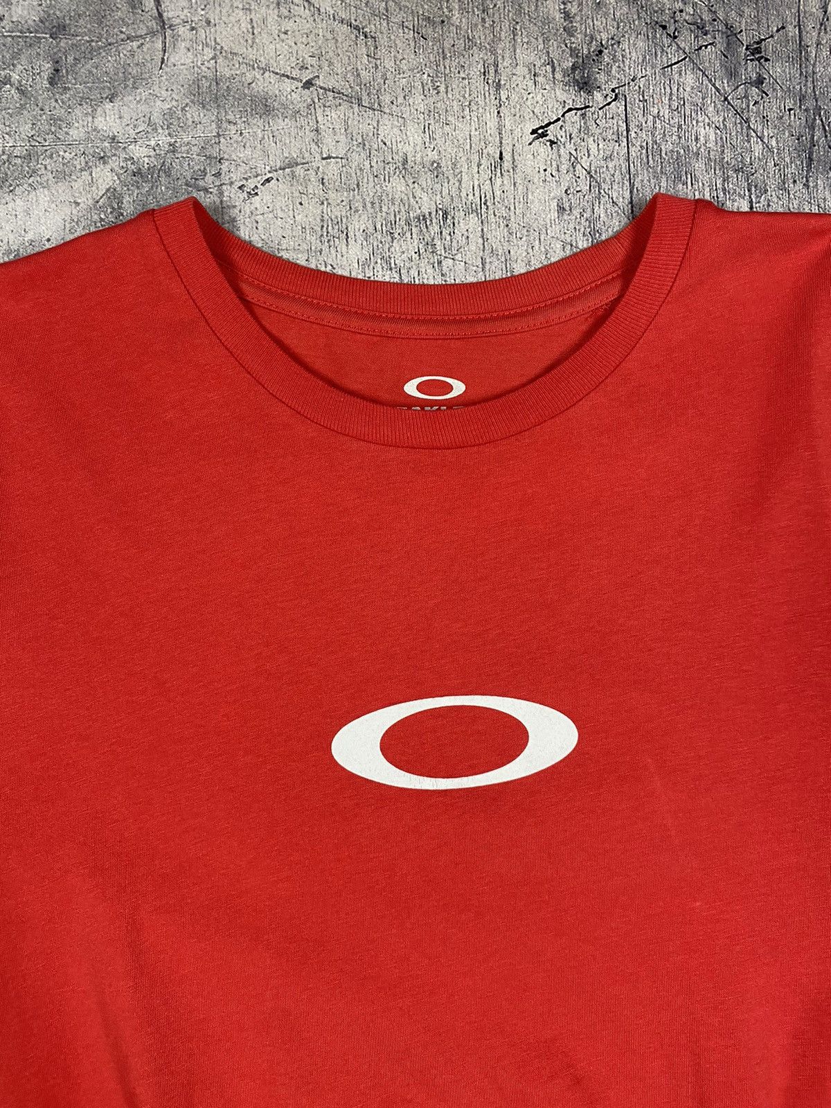 Oakley Oakley Center Logo Tee T Shirt Size US XL / EU 56 / 4 - 5 Thumbnail