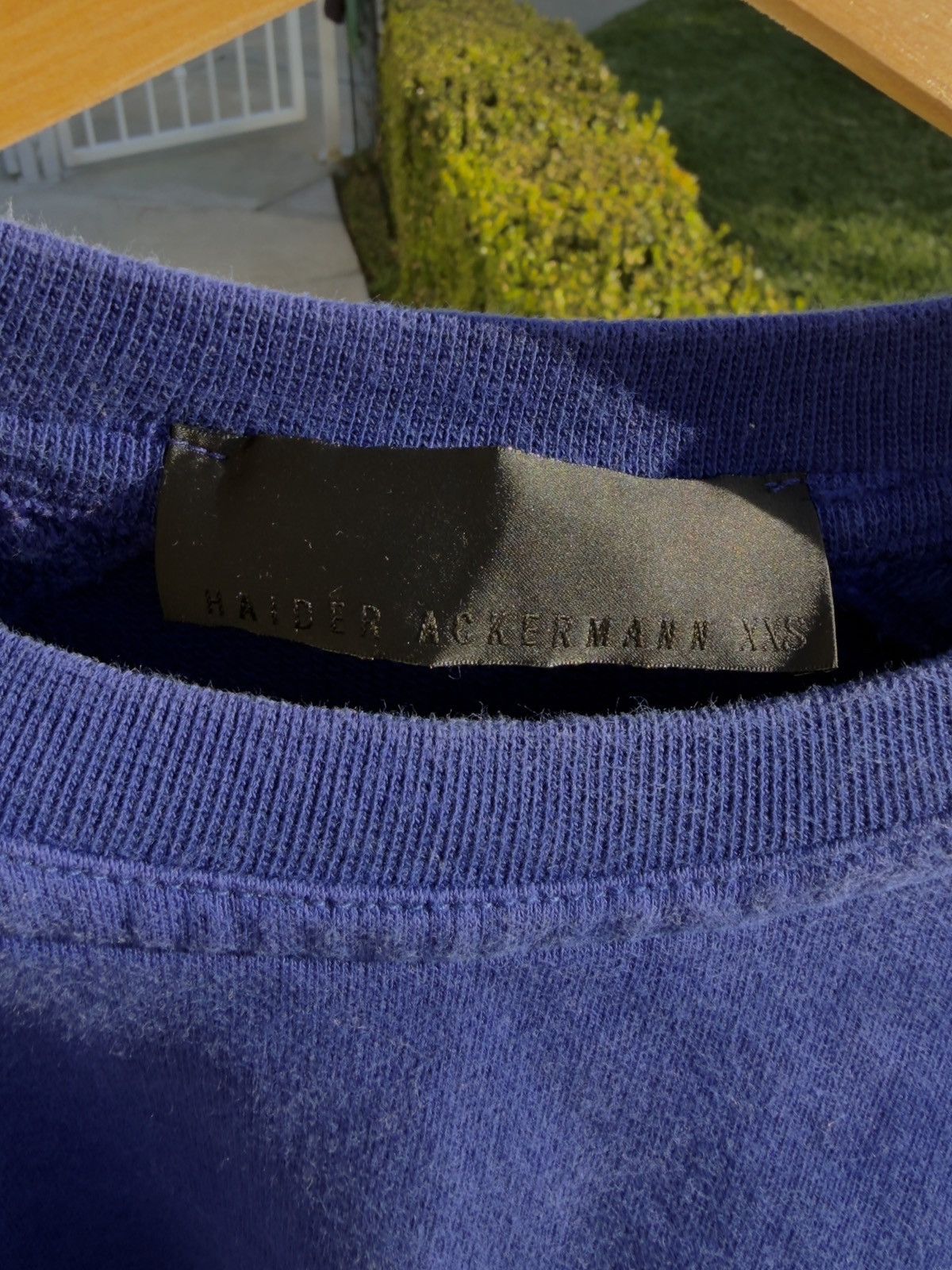 Haider Ackermann Haider Ackermann Indigo Cropped Sweatshirt Size US XXS / EU 40 - 4 Thumbnail