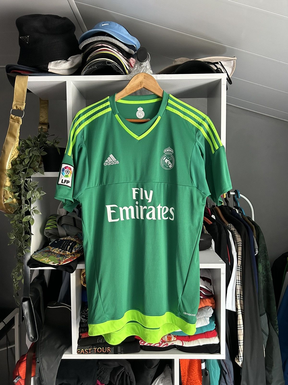 Real Madrid 2015/16 goalkeeper away adidas jersey