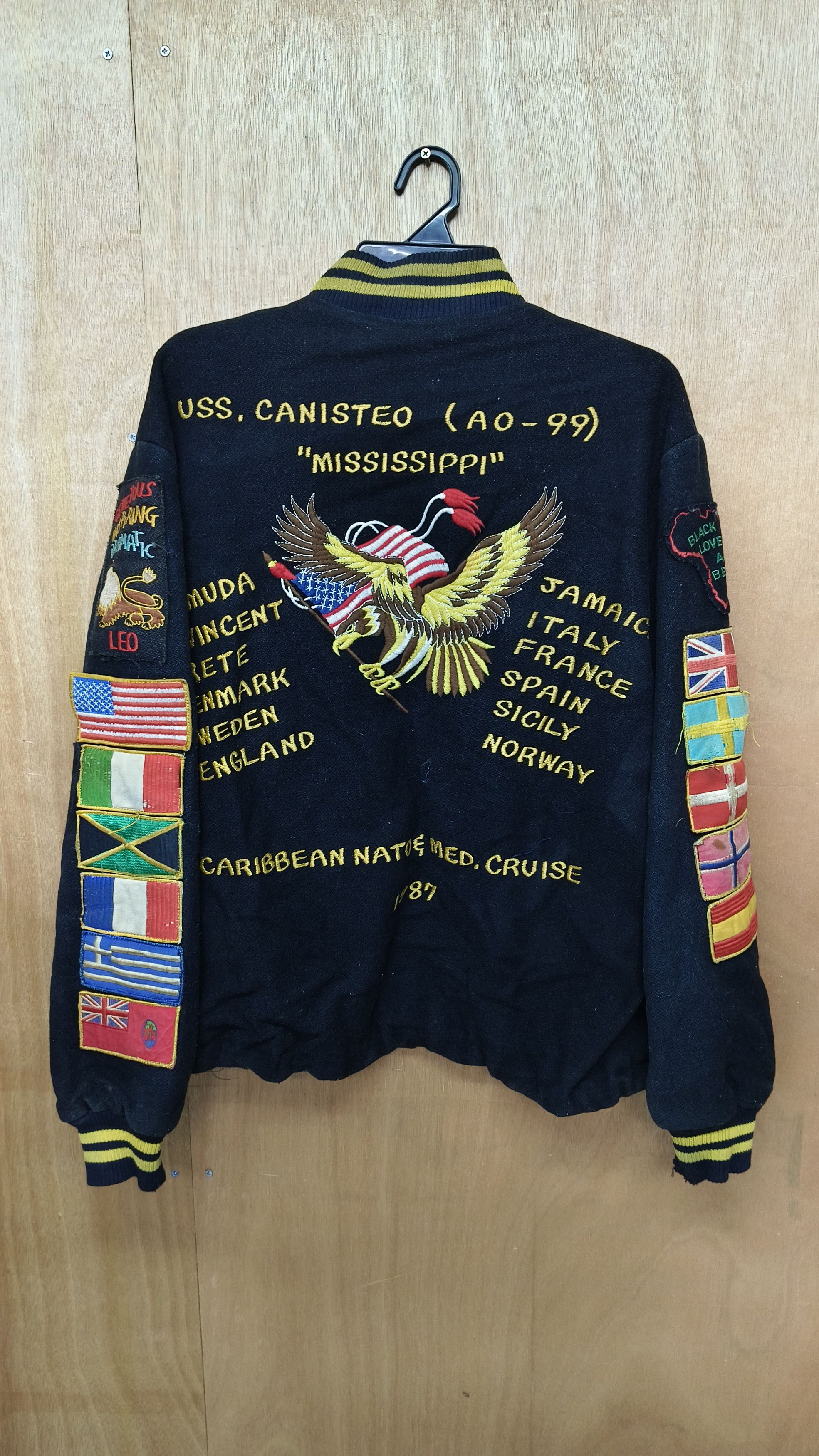 Other Vintage 1987 US Navy Med Cruise Wool Combat Patch 80s Size US XL / EU 56 / 4 - 1 Thumbnail