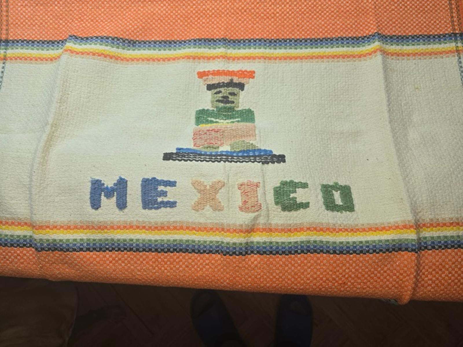 Handmade Vintage: Handmade Woven: Mexico: 4' Square: Tapestry Size ONE SIZE - 2 Thumbnail