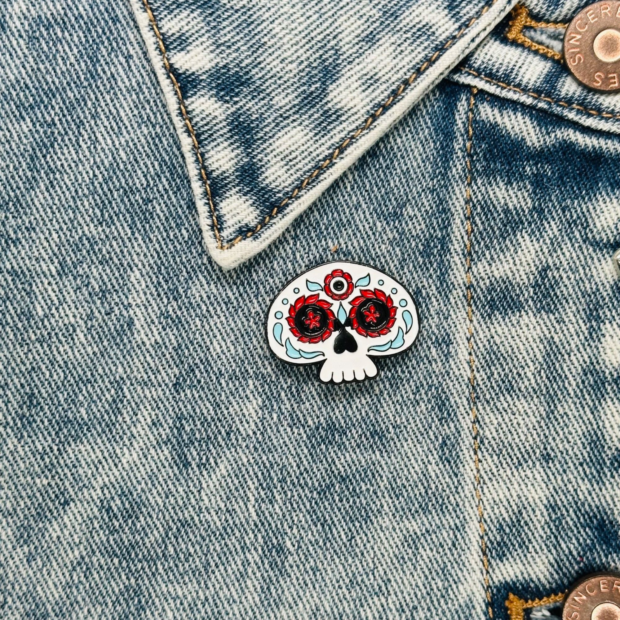 Other Sugar Skull Enamel Pin Dia de Muertos Red & White Flowers Bl Size ONE SIZE - 1 Thumbnail