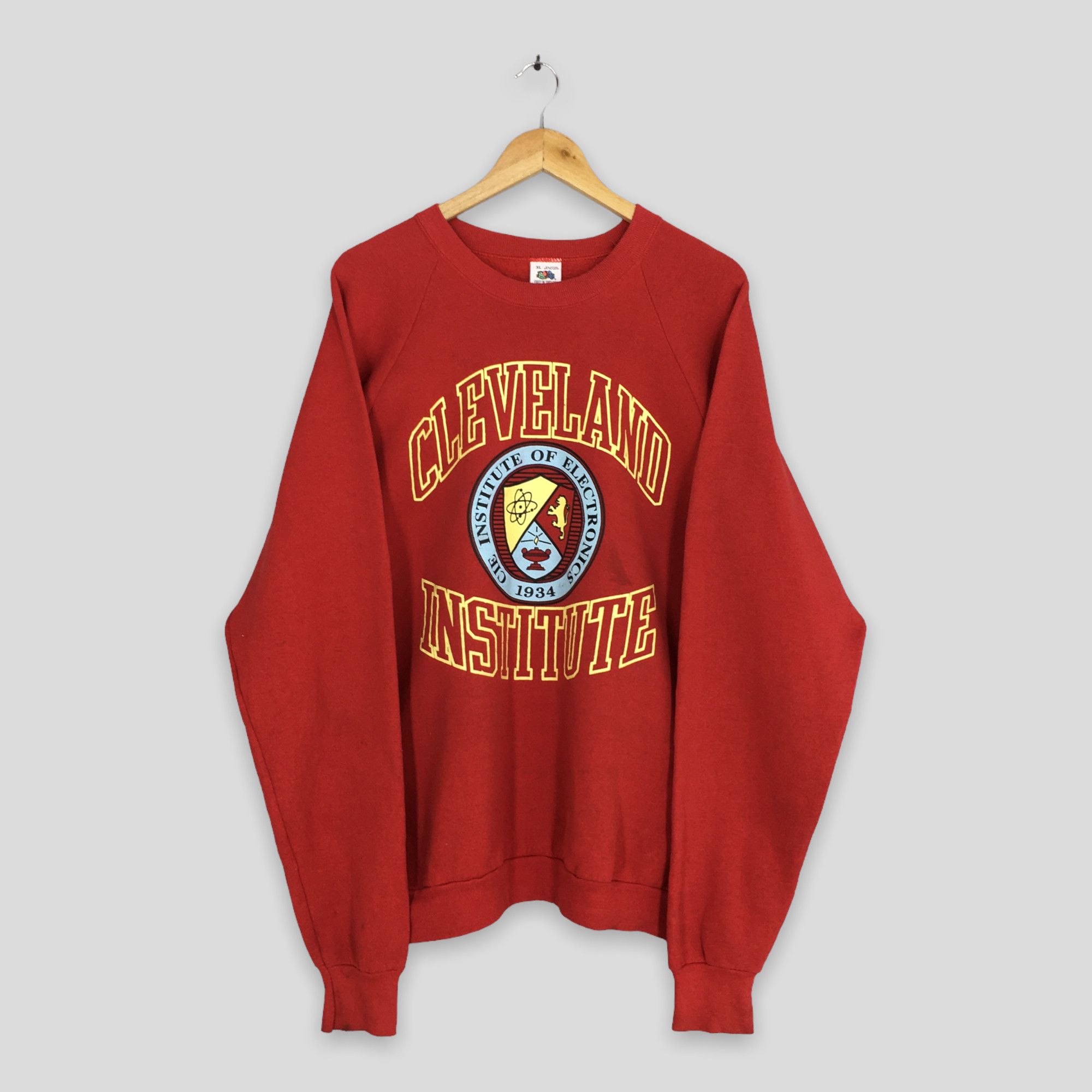 Vintage Cleveland Institute Red Sweatshirt XLarge