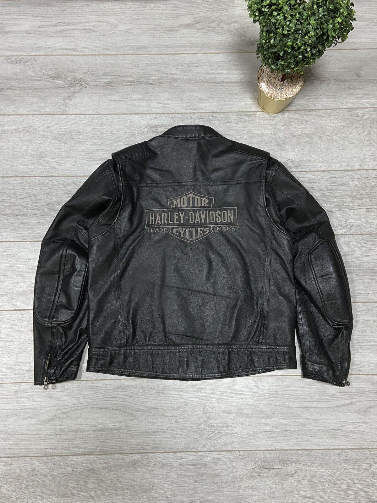 Vintage Harley Davidson big logo vintage leather racing jacket Size US L / EU 52-54 / 3 - 1 Thumbnail