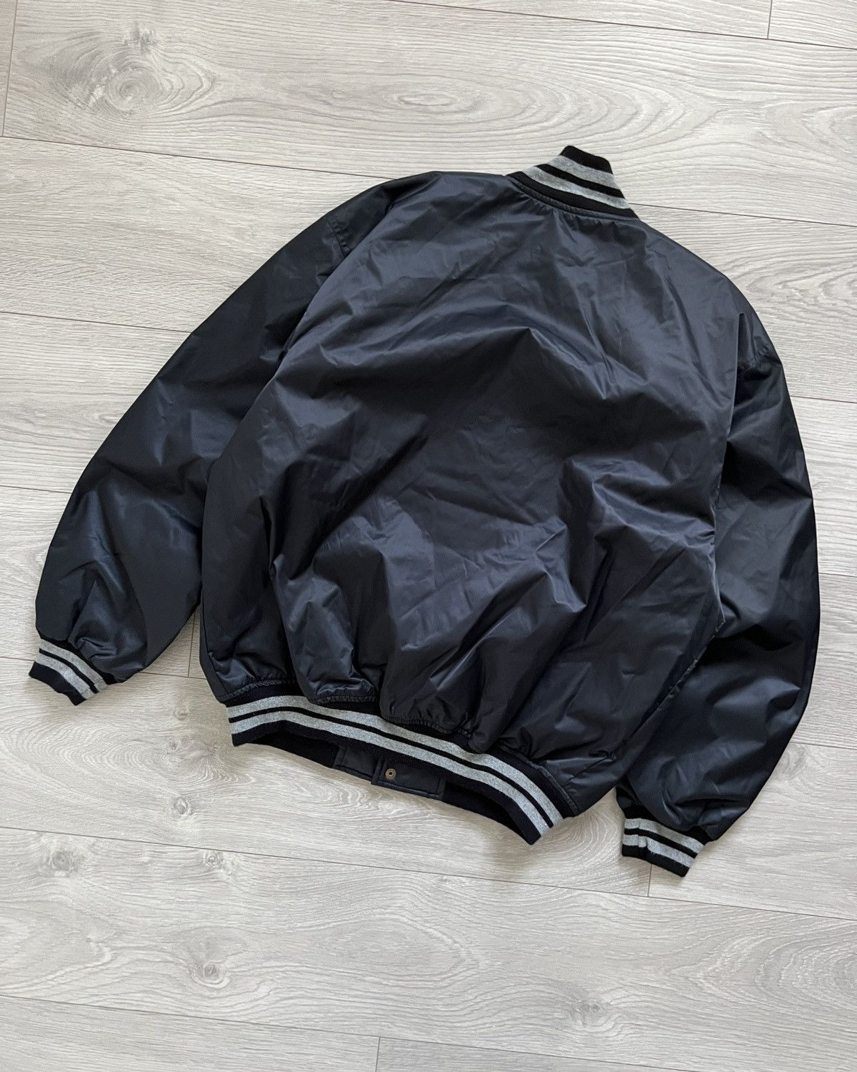 Analog Burton Analog 00s Graffiti Logo Padded Stadium Bomber Jacket Size US M / EU 48-50 / 2 - 7 Thumbnail