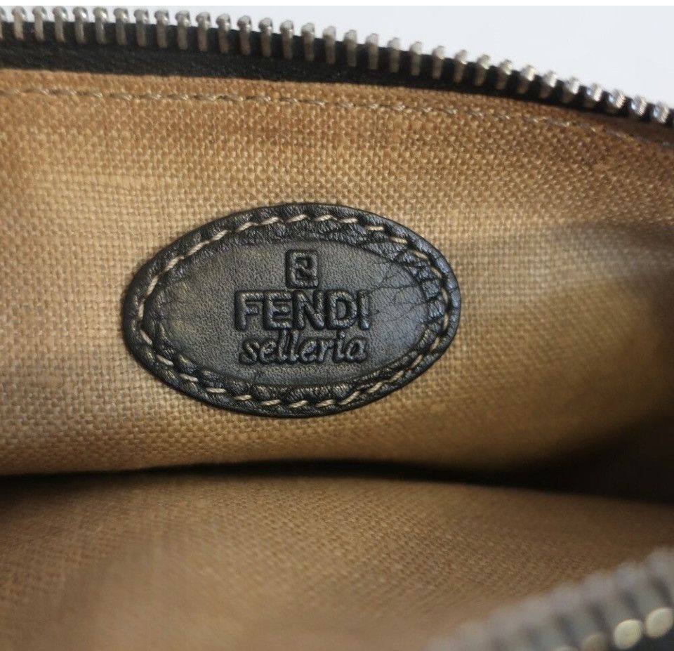 Fendi Authentic Womens Fendi Black Leather Clutch Wallet Size ONE SIZE - 6 Thumbnail