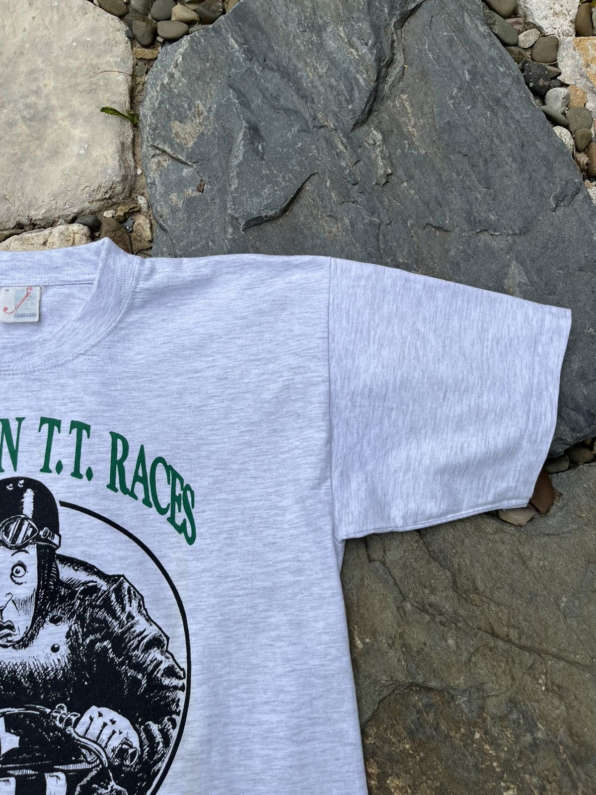 Vintage Vintage 90s Isle of Man TT races motorcycle t-shirt y2k tee Size US M / EU 48-50 / 2 - 4 Thumbnail