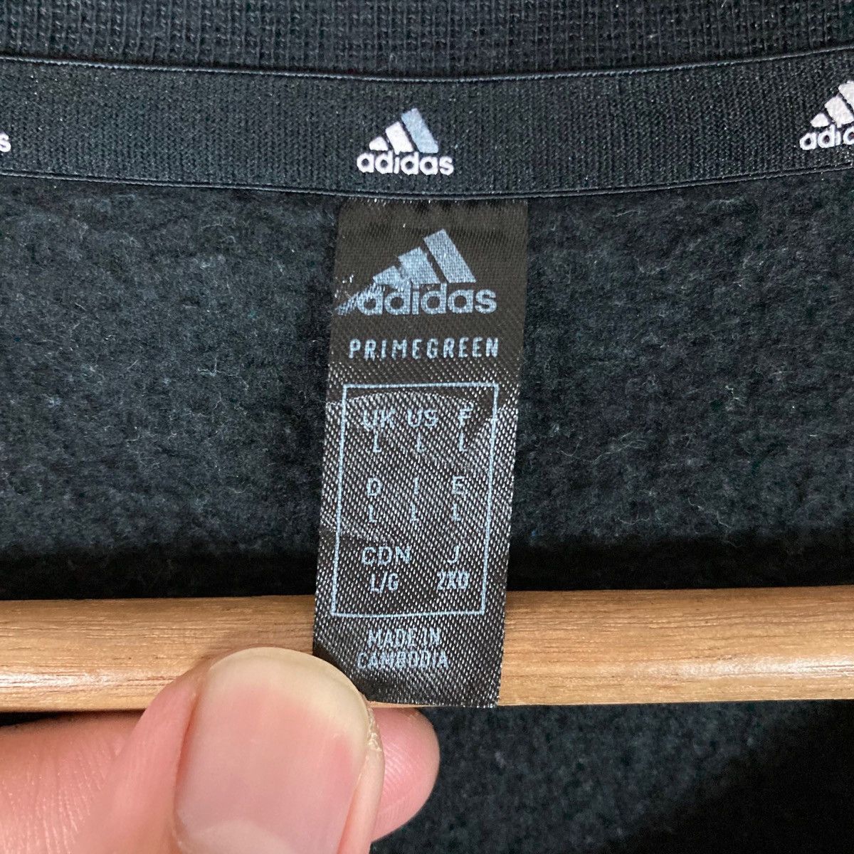 Adidas Vintage Adidas Mini Logo Pullover Jumper Sweatshirt Size US L / EU 52-54 / 3 - 6 Thumbnail