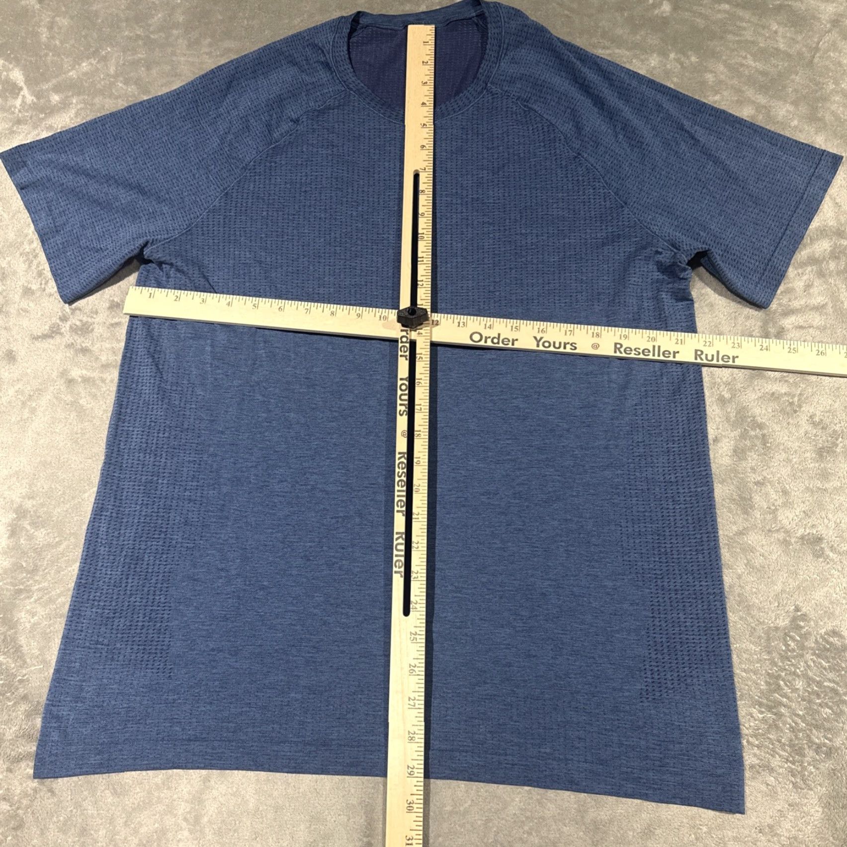 Lululemon Lululemon Shirt Mens XL Blue Metal Vent Stretch Active Comfort Performance T‑Shirt Cross Training Gym Running Sports Mens XL Blue Metal Vent 90s Size US XL / EU 56 / 4 - 4 Thumbnail