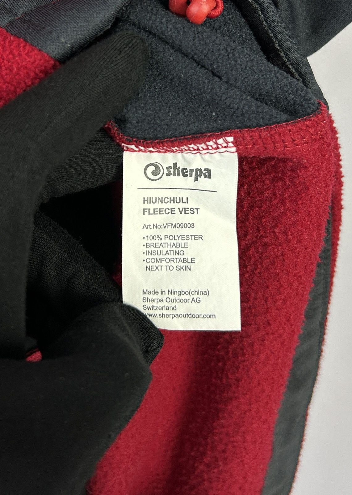 Other Sherpa Hiunchuli Fleece Grey Red Gilet Vest Size M Size US M / EU 48-50 / 2 - 10 Thumbnail