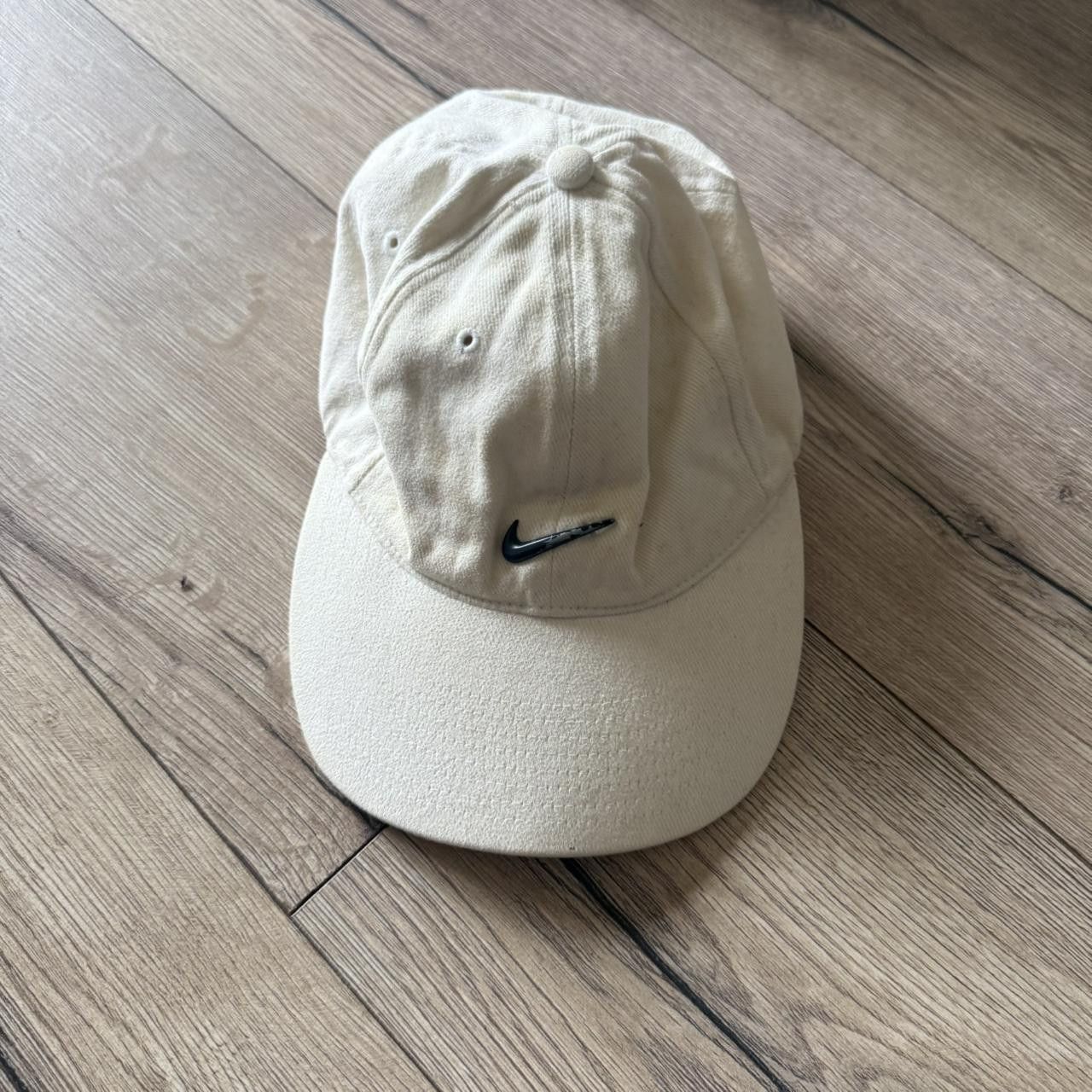 Nike Nike Baseball Cap Vintage White Swoosh Size ONE SIZE - 1 Thumbnail