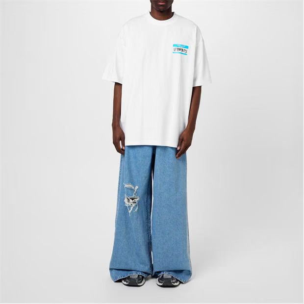 Vetements o1g2r1mq0824 Name Badge-T-Shirt in White Size US M / EU 48-50 / 2 - 3 Thumbnail
