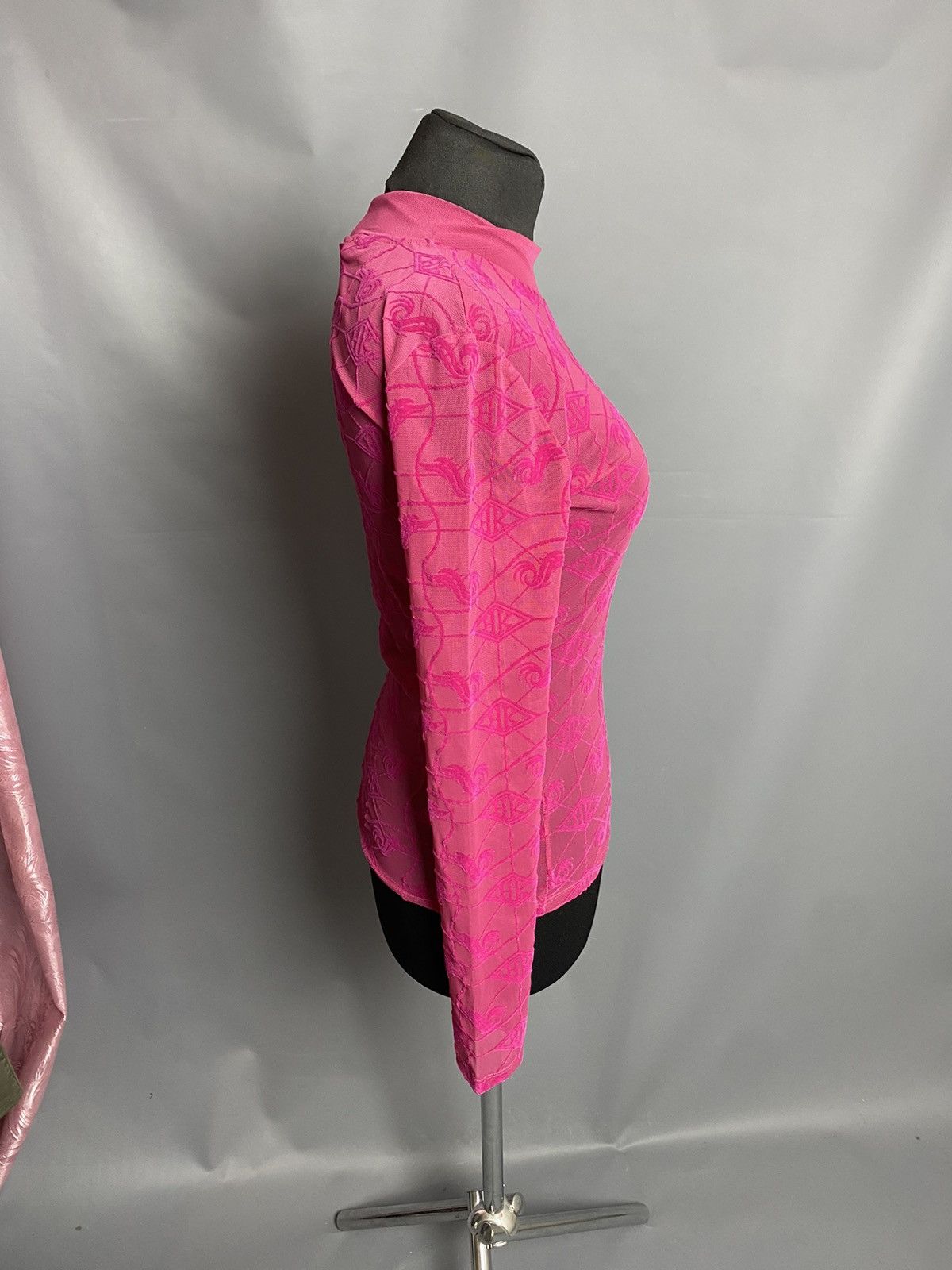 Han Kjobenhavn Han Kjobenhavn Pink Sheer Mesh Monogram Long Sleeve Top 36 Size XS / US 0-2 / IT 36-38 - 10 Thumbnail