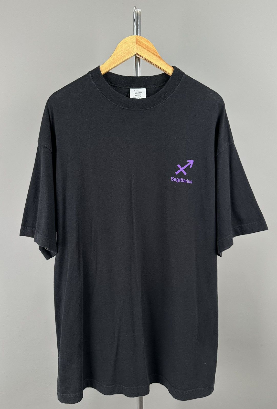 Vetements Vetements - Demna Gvasalia 2018 - Sagittarius Zodiac Sign Size US L / EU 52-54 / 3 - 1 Thumbnail
