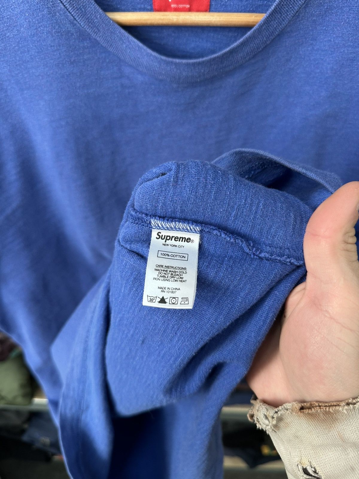Supreme Supreme Pocket T-Shirt Red Box Logo Blue Faded Y2K Basic Tee Size US L / EU 52-54 / 3 - 9 Thumbnail