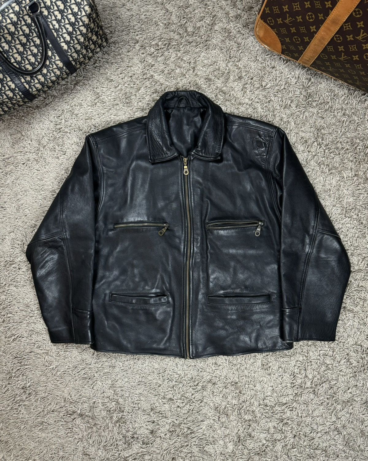 Vintage leather bomber jacket 90s original retro casual item