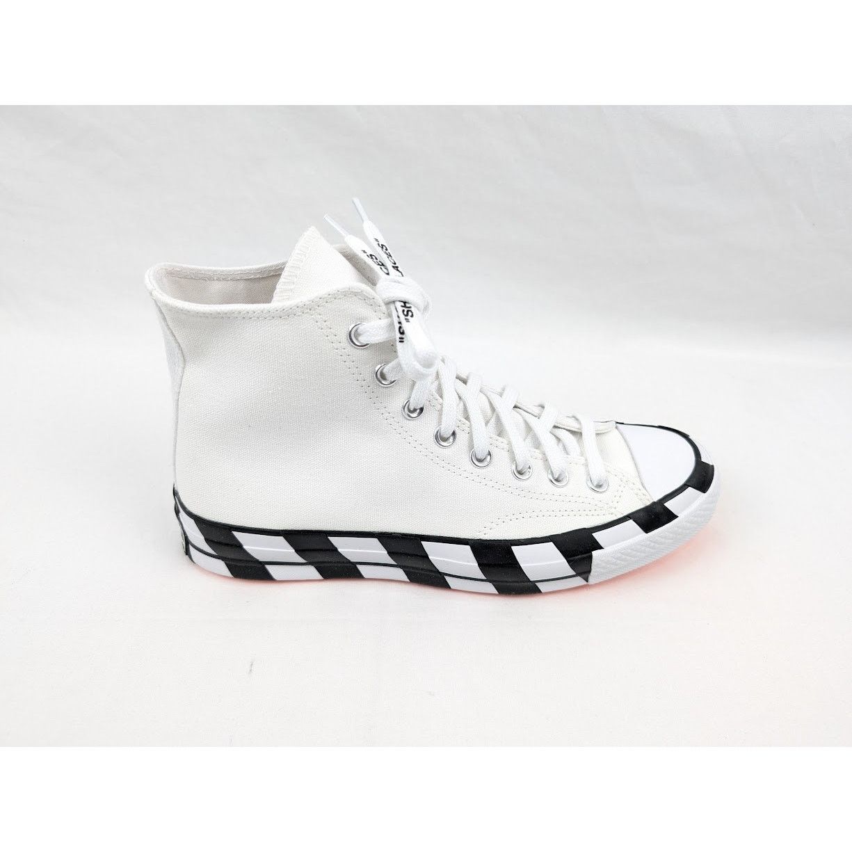 Converse × Off-White o1rshd1 DUP / Unisex Chuck 70 Hi-Top Sneakers in White/Cone Size US 8 / EU 41 - 1 Thumbnail