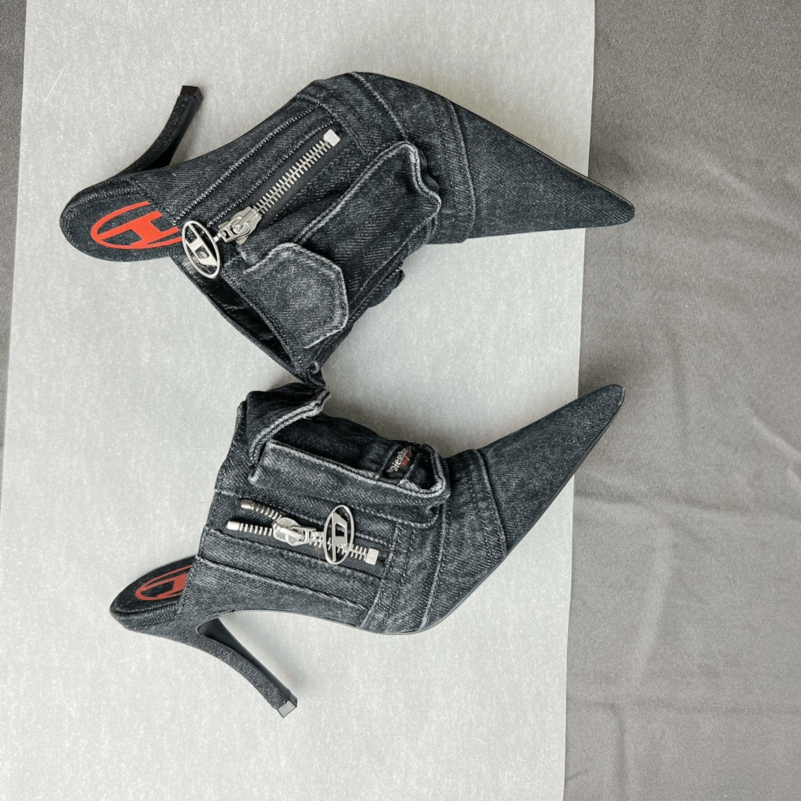 Diesel NWOT Diesel D-Venus Pocket Ml Denim Mule Size US 7.5 / IT 37.5 - 14 Thumbnail
