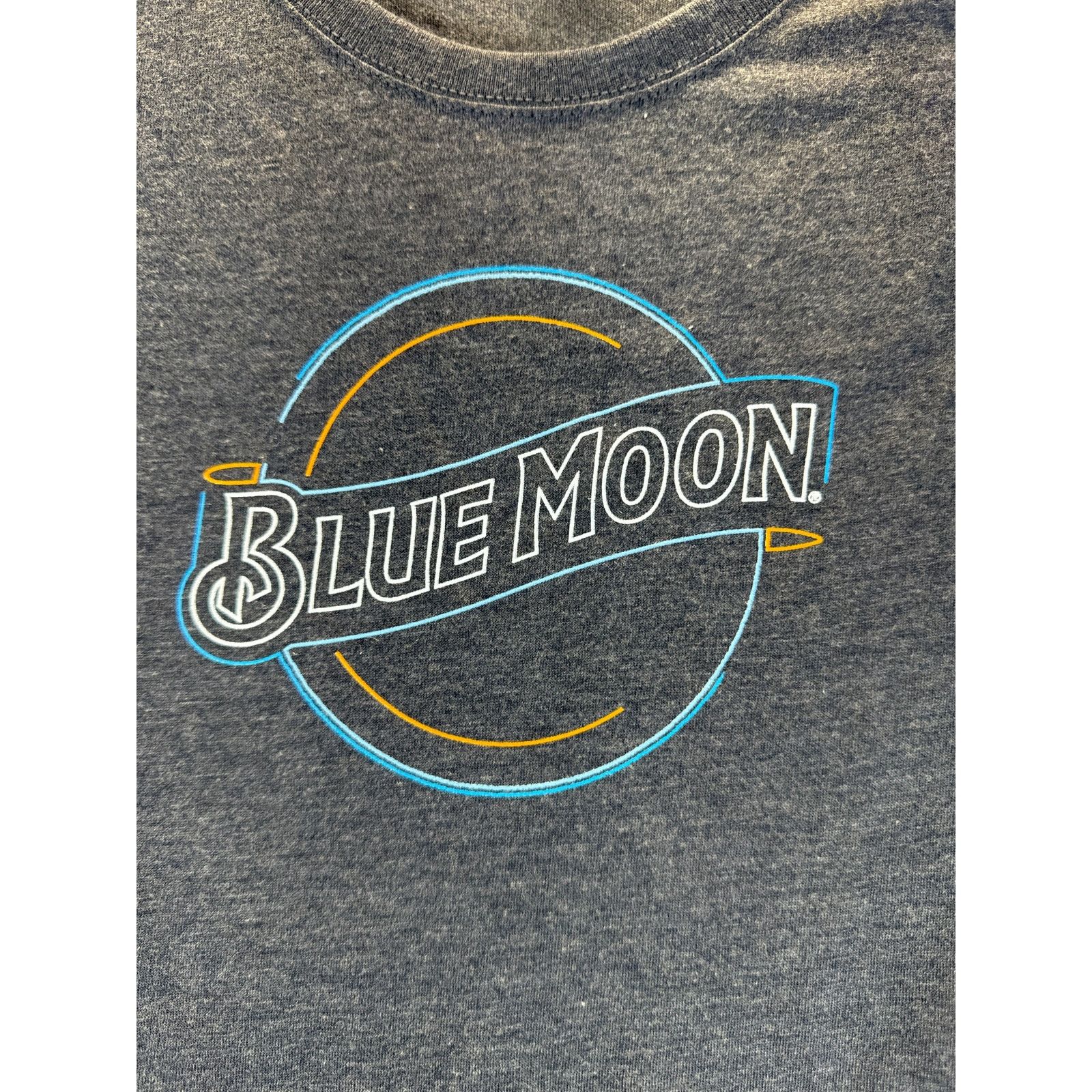 Next Level Apparel Blue Moon Beer Next Level Blue Logo Graphic Tee Women sz L Size L / US 10 / IT 46 - 2 Thumbnail