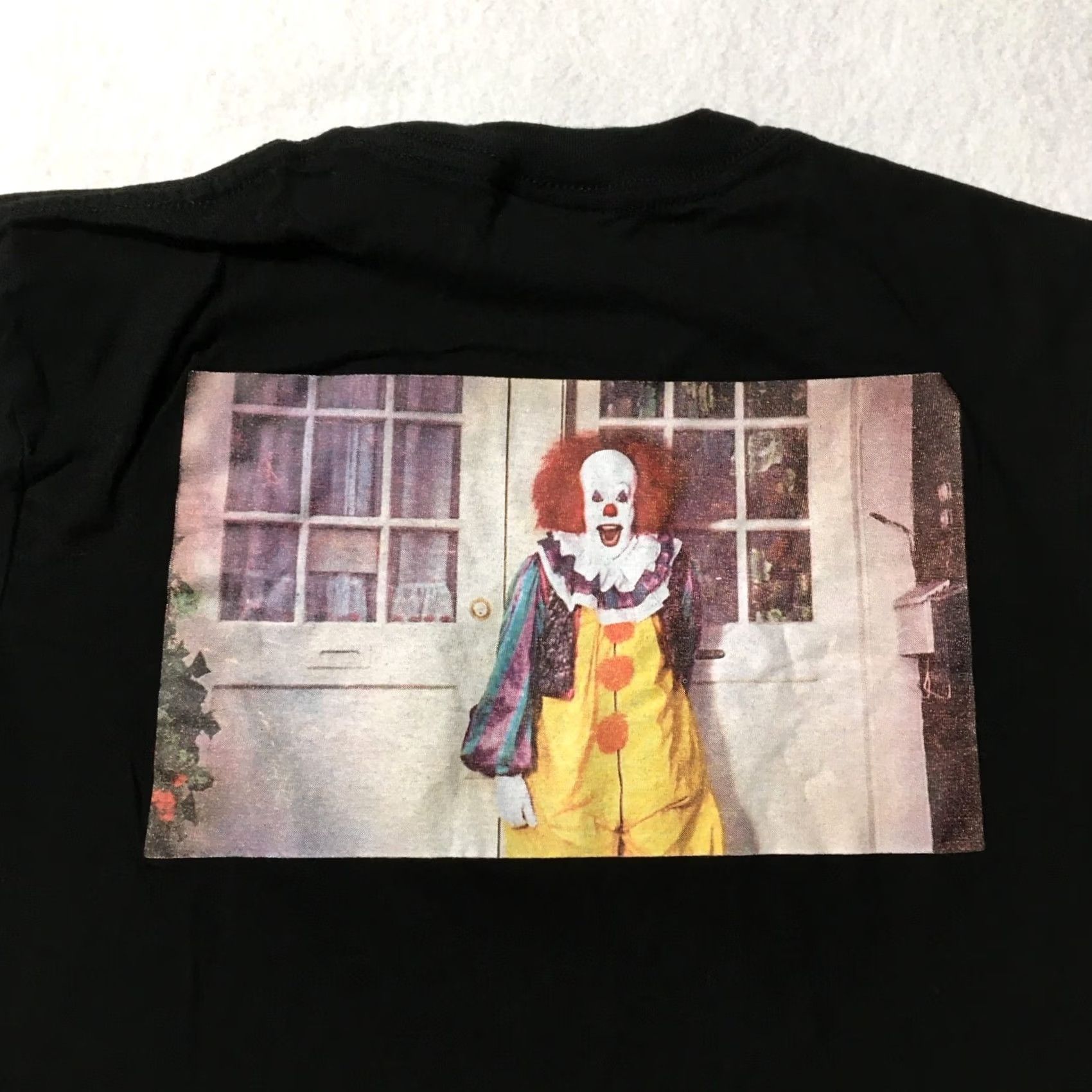 Vintage IT The Movie Pennywise T-Shirt XS Horror Movie Graphic Tee 90s Mens Size US XS / EU 42 / 0 - 8 Thumbnail