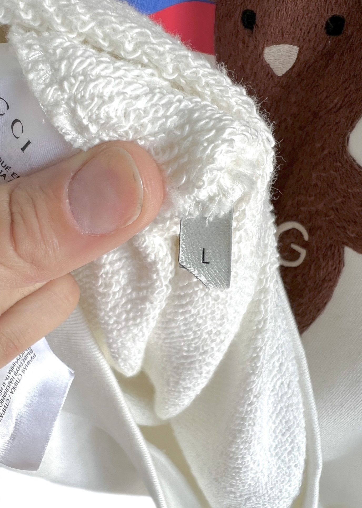 Gucci Gucci Ivory Original Gucci Bear Embroidered Sweatshirt Size L / US 10 / IT 46 - 5 Thumbnail