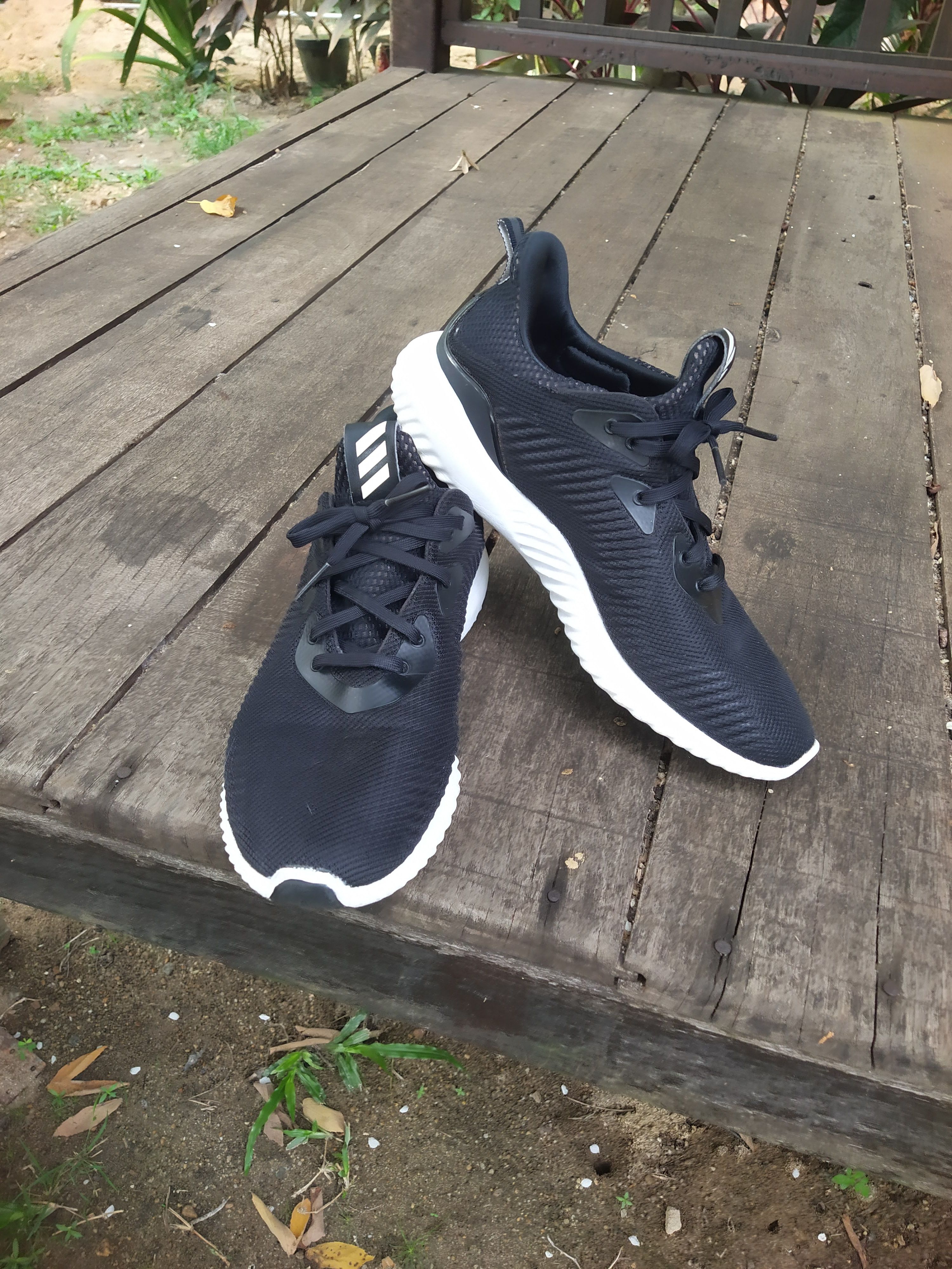 Adidas Adidas AlphaBounce EM Core Black White Running Shoes BW0538 Size US 9 / EU 42 - 2 Thumbnail