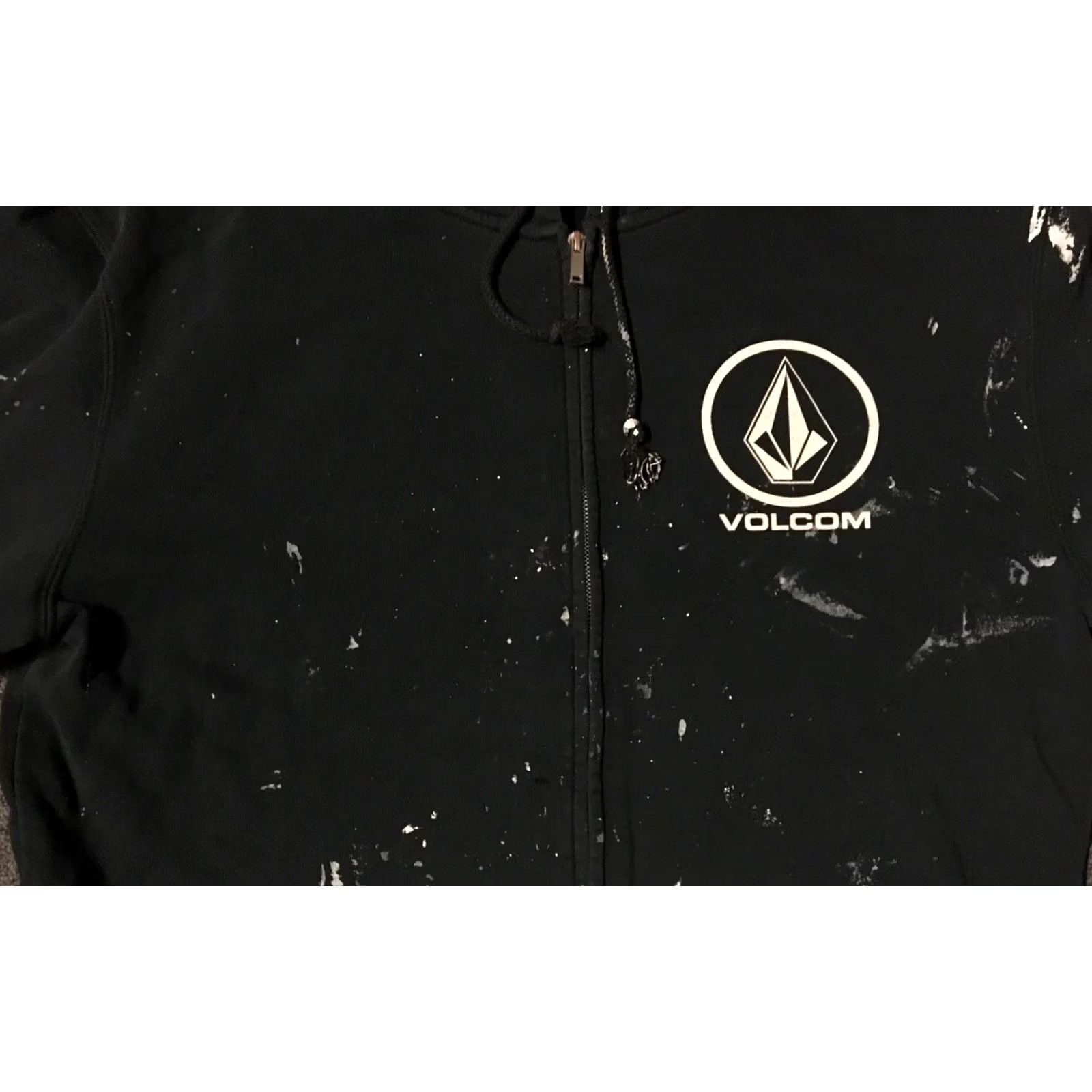 Quiksilver VINTAGE Volcom Hoodie Surf Skate Grunge Punk 90s Thrashed Faded Paint Large Black Mens Sweatshirt Full Zip Size US L / EU 52-54 / 3 - 5 Thumbnail