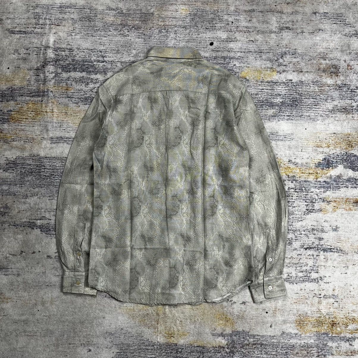 Tornado Mart Tornado Mart snake skin print button shirt vkei style Size US M / EU 48-50 / 2 - 2 Thumbnail