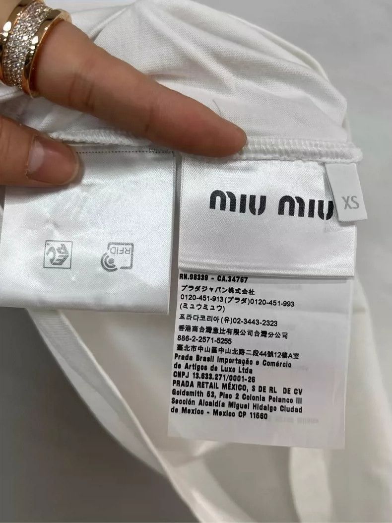 Prada Miumiu Cropped Logo Tshirt Size XS -2505 Size XS / US 0-2 / IT 36-38 - 3 Thumbnail