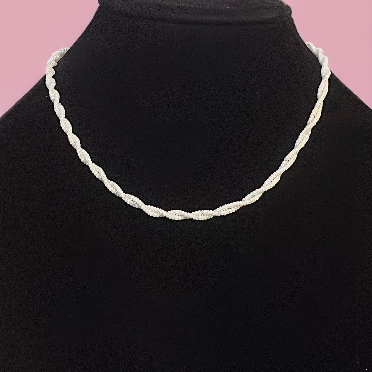 Vintage Vintage twisted white seed bead necklace Size ONE SIZE - 1 Thumbnail