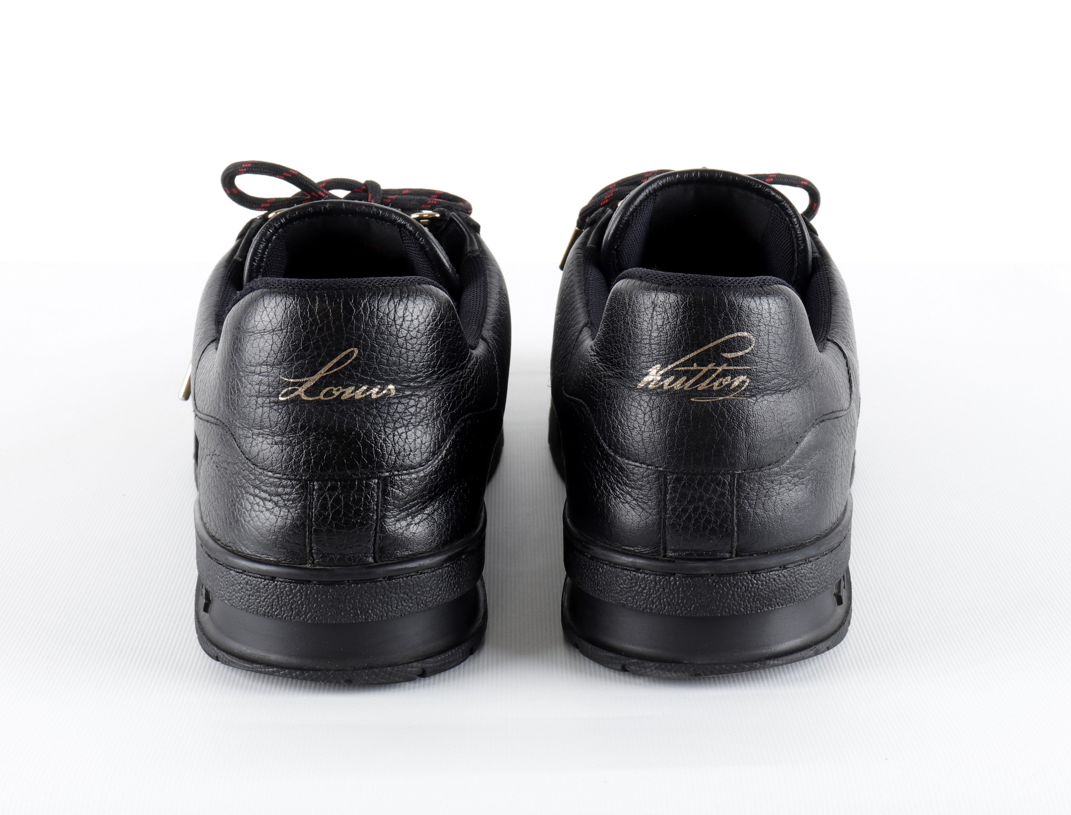 Louis Vuitton LOUIS VUITTON Black Leather Gold Hardware LV Logo Sneakers Size US 12 / EU 45 - 10 Thumbnail