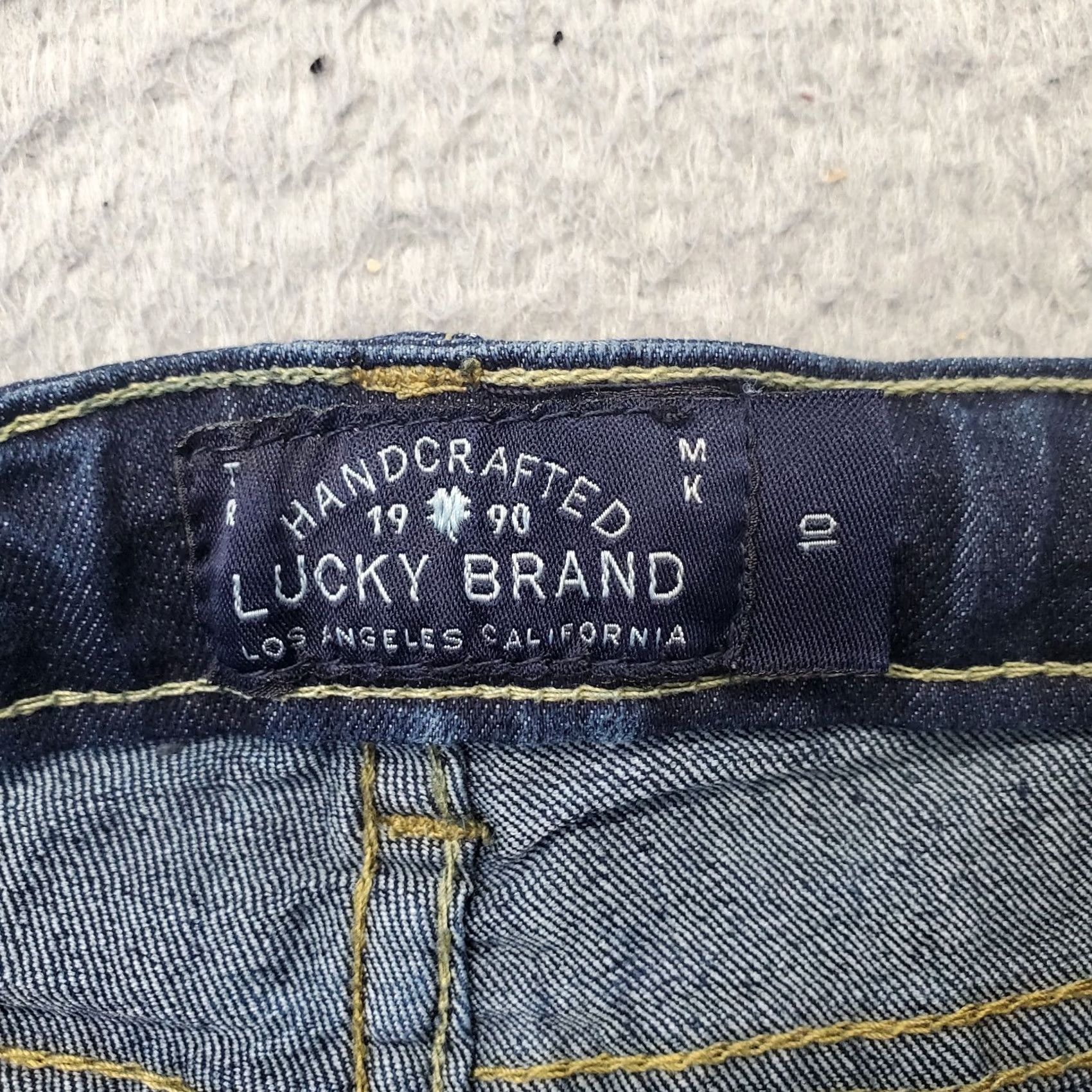 Lucky Brand Lucky Brand Jeans Womens 10 Blue Denim 5 Pockets Stretch Adjustable Waistband jeans Womens Size 10 Blue 5-Pocket Design Regular Straight Size 32" / US 10 / IT 46 - 7 Thumbnail