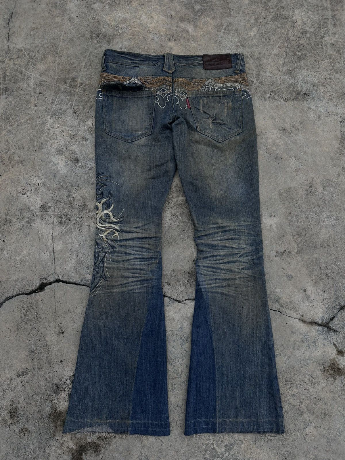 Tornado Mart 2000s Tornado Mart Tribal Flare Jeans Size US 32 / EU 48 - 7 Thumbnail