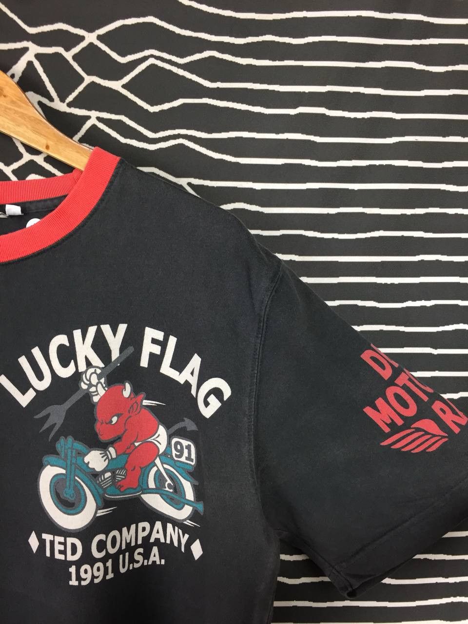 Japanese Brand Ted Company Lucky Flag Devil's Motorcycle Races Tee Size US L / EU 52-54 / 3 - 7 Thumbnail